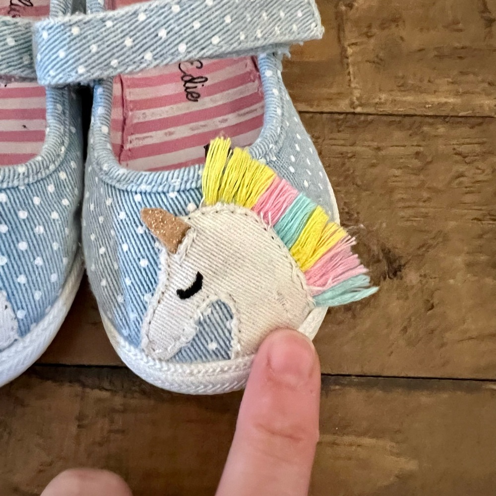Cute Toddler Girl Unicorn Shoes Infant/Toddler Size 5 - Picture 10 of 10